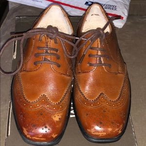 Florsheim boys shoes worn once